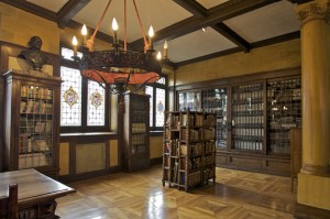 Biblioteca de la Fábrica de Armas de Trubia Biblioteca de la Fábrica de Armas de Trubia
